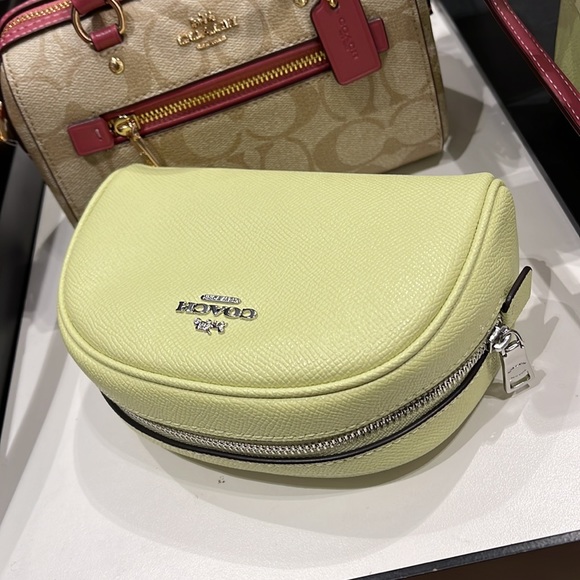 Coach Dome Cosmetic Case
SV/Pale Lime - Picture 6 of 16